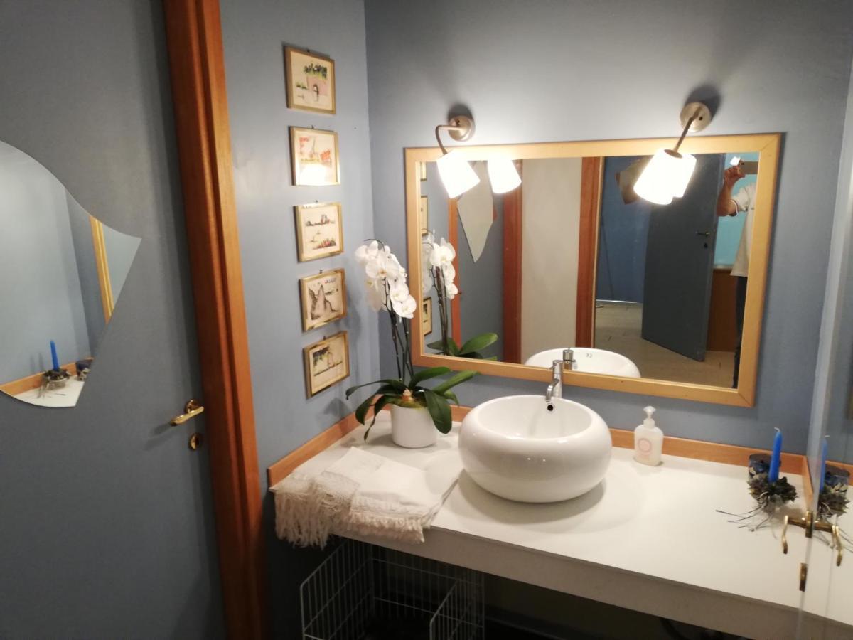 Appartamento Lettera 22 Ivrea Exteriör bild